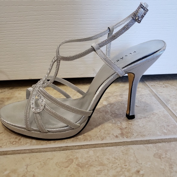 Pesáro Strappy Heels - Picture 4 of 6